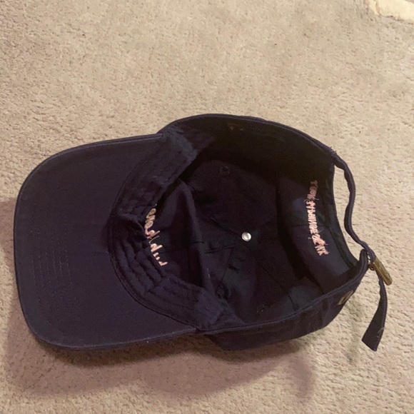 Brandy Melville Hat “Uh huh honey” - Picture 3 of 3